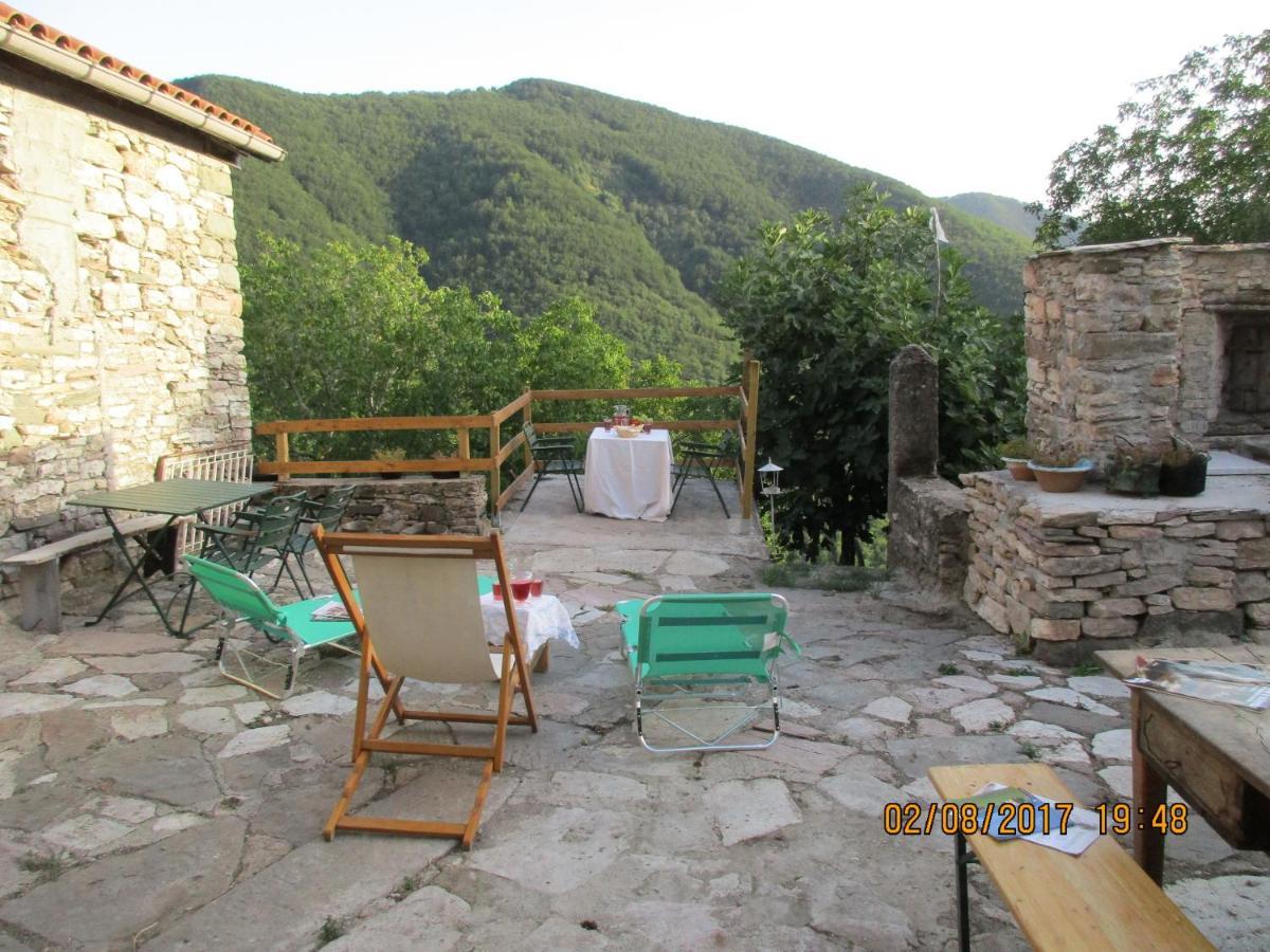 Viandanti, Artisti E Sognatori Bed & Breakfast Comano  Екстериор снимка